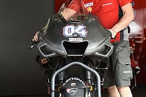 Ducati exhibe un nuevo carenado experimental con tres alas