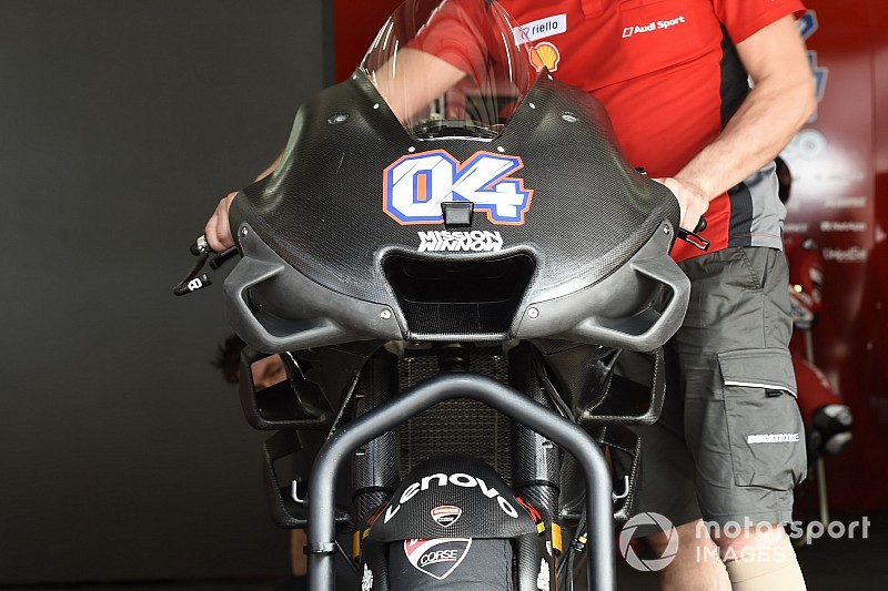 Ducati exhibe un nuevo carenado experimental con tres alas