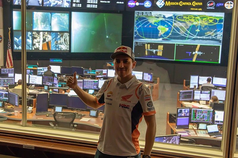 Lorenzo: “El equipo es excelente y la moto también; soy yo el que tengo que dar más”