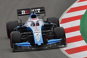 Dans une situation "embarrassante", Williams attend encore des pièces