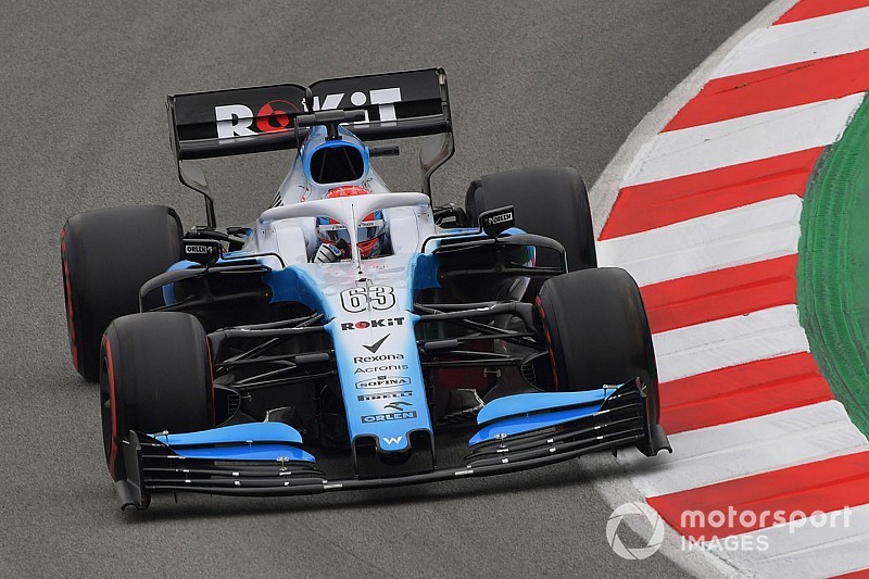 Dans une situation "embarrassante", Williams attend encore des pièces