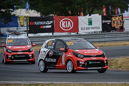 Wyścigowe emocje na Poznań Motor Show