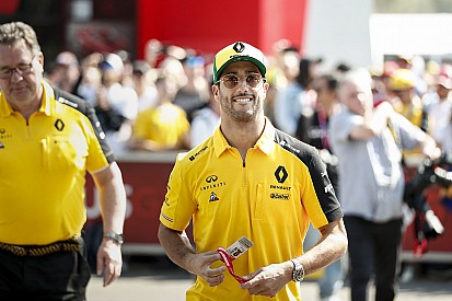 Un Ricciardo "agotado" quiere menos compromisos en el GP de Australia 2020