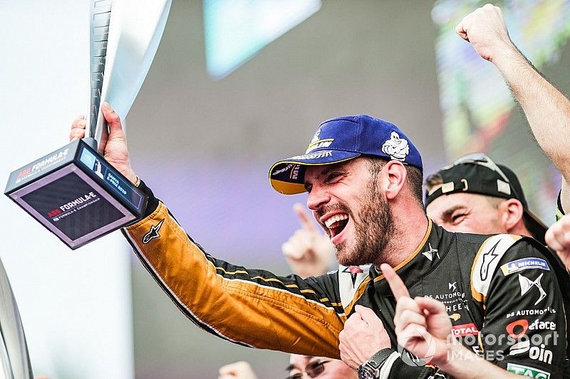 Jean-Eric Vergne, DS TECHEETAH, celebra en el podio