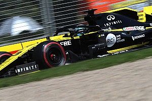 Ricciardo, afectado por un "extraño" problema con el cinturón