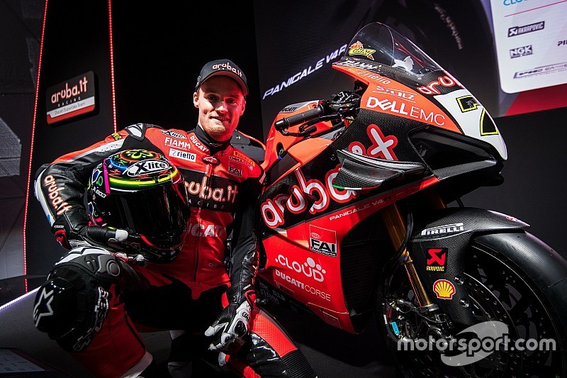 Davies: "C'è ancora tanto da capire della Panigale V4. Rea non mi fa paura, per ora"