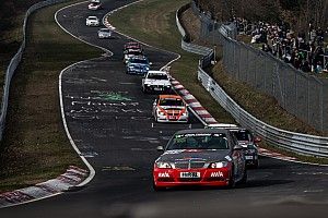 Aşarı ve Yücesan, VLN sezonuna podyumda başladı
