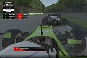 Videón Verstappen és Juncadella drámai ütközése az utolsó körben