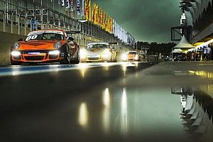 No aniversário de 15 anos da Porsche Cup Brasil, veja as fotos mais incríveis tiradas pelo fotógrafo oficial da categoria