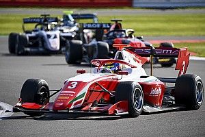 Silverstone F3: Sargeant takes dominant maiden win