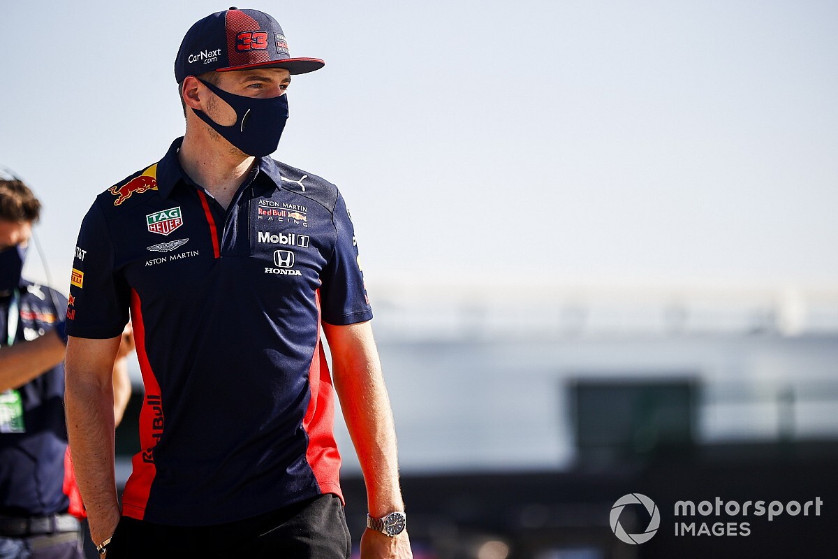 Verstappen ismét tart a „magánytól” Silverstone-ban