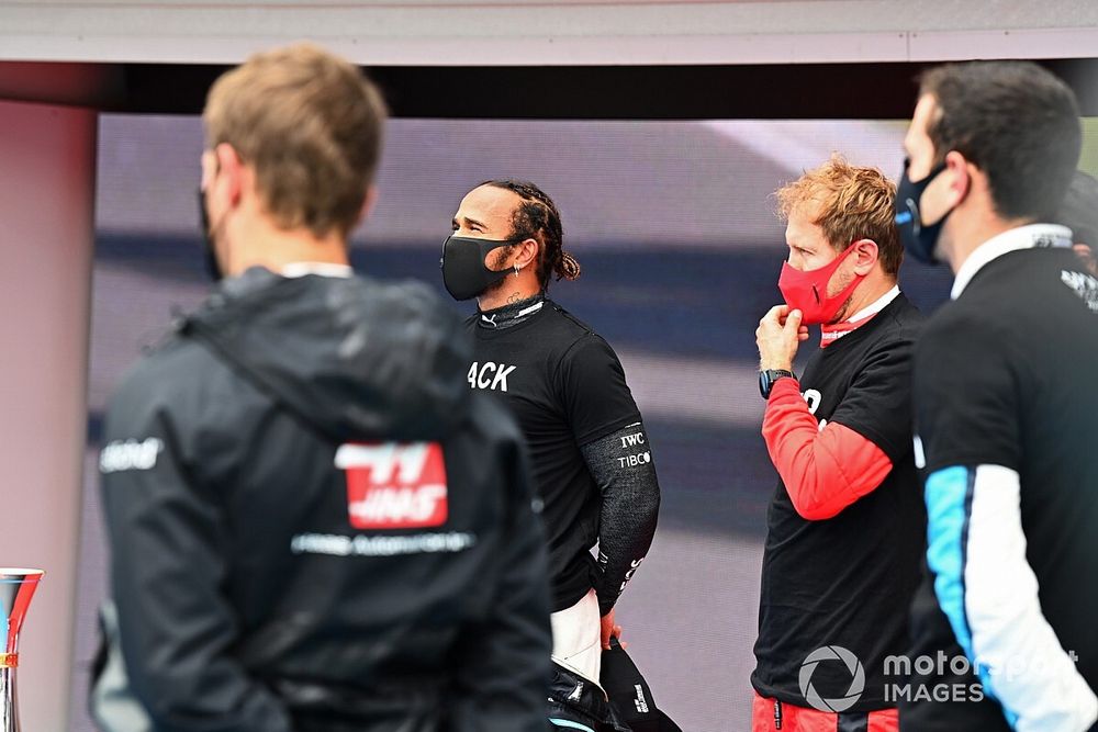 Hamilton kraakt F1 en Grosjean na gehaast knielmoment voor race