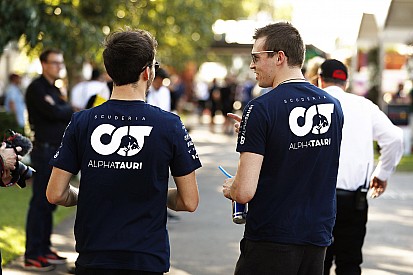 Az AlphaTauri 60-65 emberre korlátozhatja az emberei számát az F1-es hétvégéken