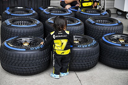 A Pirelli elismeri, ördögi körbe került az F1-ben