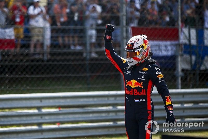 Pole Sitter Max Verstappen, Red Bull Racing celebrates in Parc Ferme