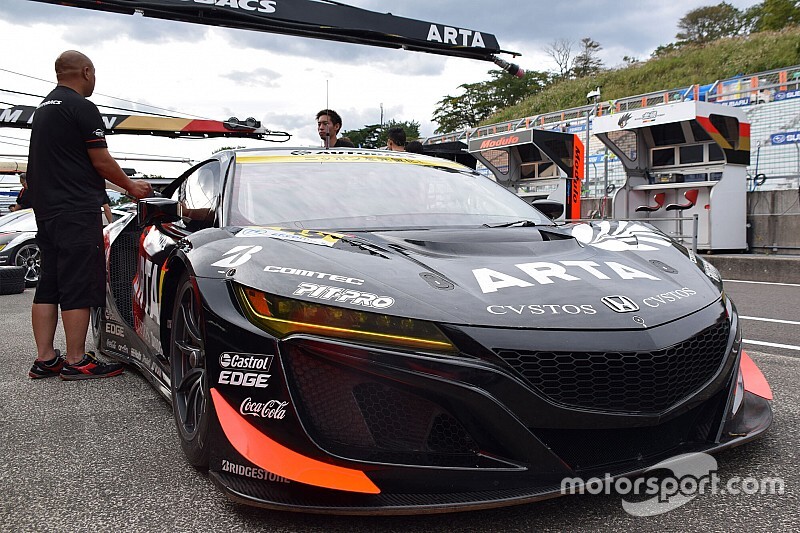GT300ランキング首位、”追われる立場”の55号車ARTA。高木真一「余裕はゼロ」