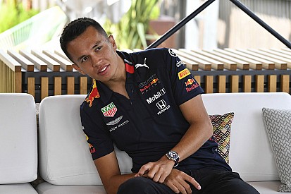 Albon elismerte, ő hibázott a hamiltonos incidensnél