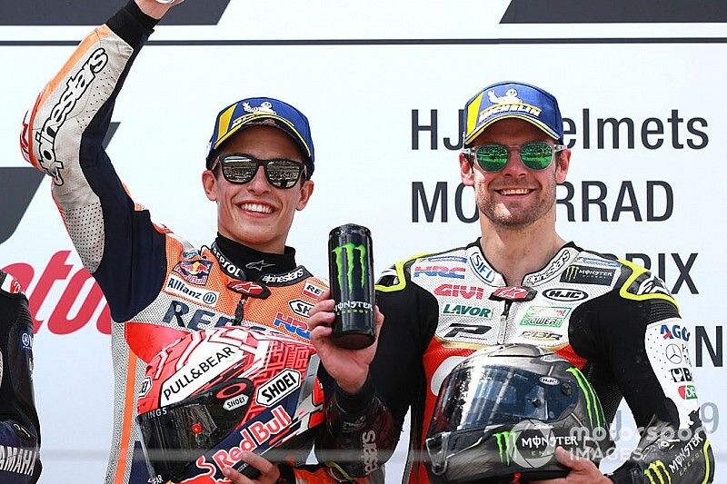 Crutchlow: "Márquez subiría al podio con la Aprilia"