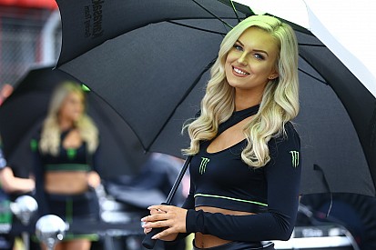 Foto Galeri: MotoGP Almanya, WSBK Donington grid kızları