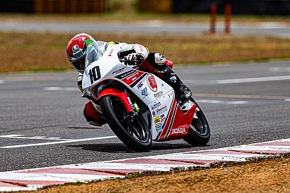 Honda NSF 250: Varoon wins after multi-bike startline crash
