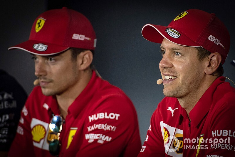 Chefe da Mercedes: dupla da Ferrari está criando uma rivalidade