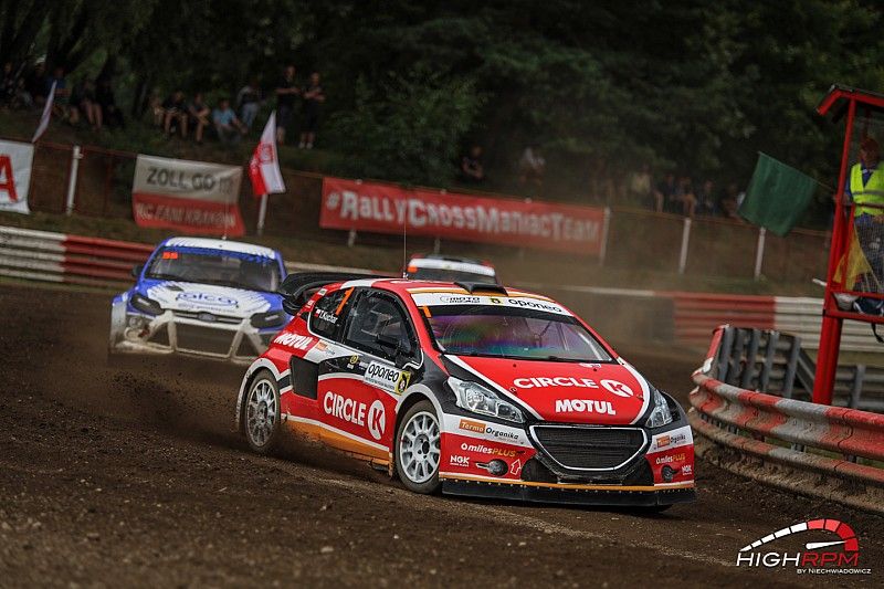 Berdys rzutem na taśmę, Kuchar ze sporą przewagą