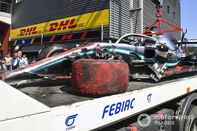 Formel 1 Spa 2019: Lewis Hamilton crasht im Abschlusstraining!