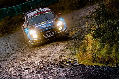 Ogier perd du terrain sur Tänak, Evans n'amuse pas la galerie