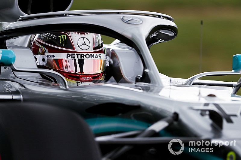 Hamilton moet aan de bak: "Bottas comfortabeler in auto dan ik"
