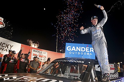 Tyler Ankrum takes Kentucky Truck win as Moffitt runs out of gas
