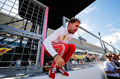 Verstappen és Vettel ütközése Japánból: Max csúnyán kiakadt (videó)