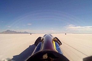 Video: Turbinator II rijdt meer dan 800 kilometer per uur