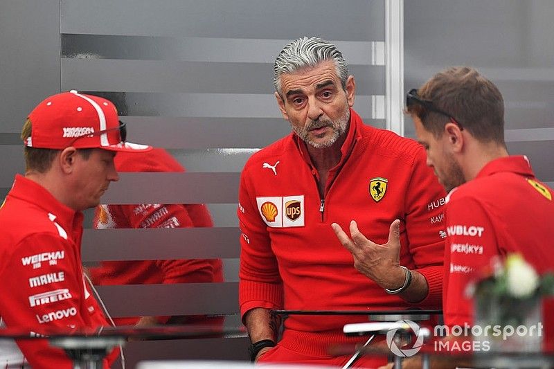 Maurizio Arrivabene, Director del equipo Ferrari con Kimi Raikkonen, Ferrari y Sebastian Vettel, Ferrari