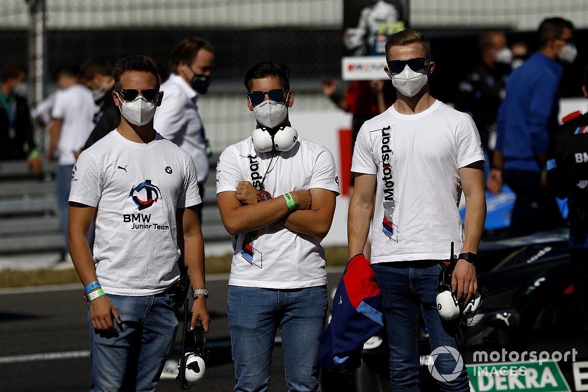 I ragazzi del BMW Team Junior alla 24h del Nurburgring