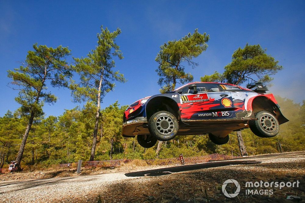 WRC, Rally Turchia, PS5: Neuville risponde a Ogier!