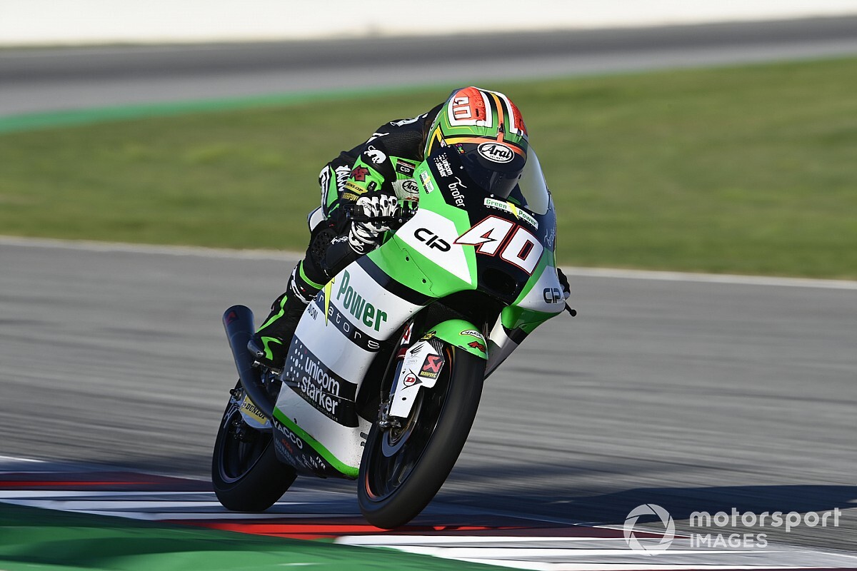 Moto3-Rennen Barcelona: Darryn Binder gewinnt, McPhee räumt Arenas ab