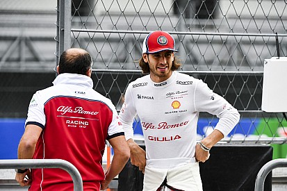 Alfa Romeo anuncia permanência de Giovinazzi em 2020