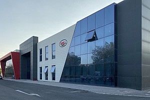 OMP Racing annuncia l’acquisizione di Bell Racing Helmets Group