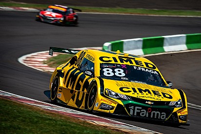 Fraga supera Casagrande na estratégia de pits e vence em Cascavel