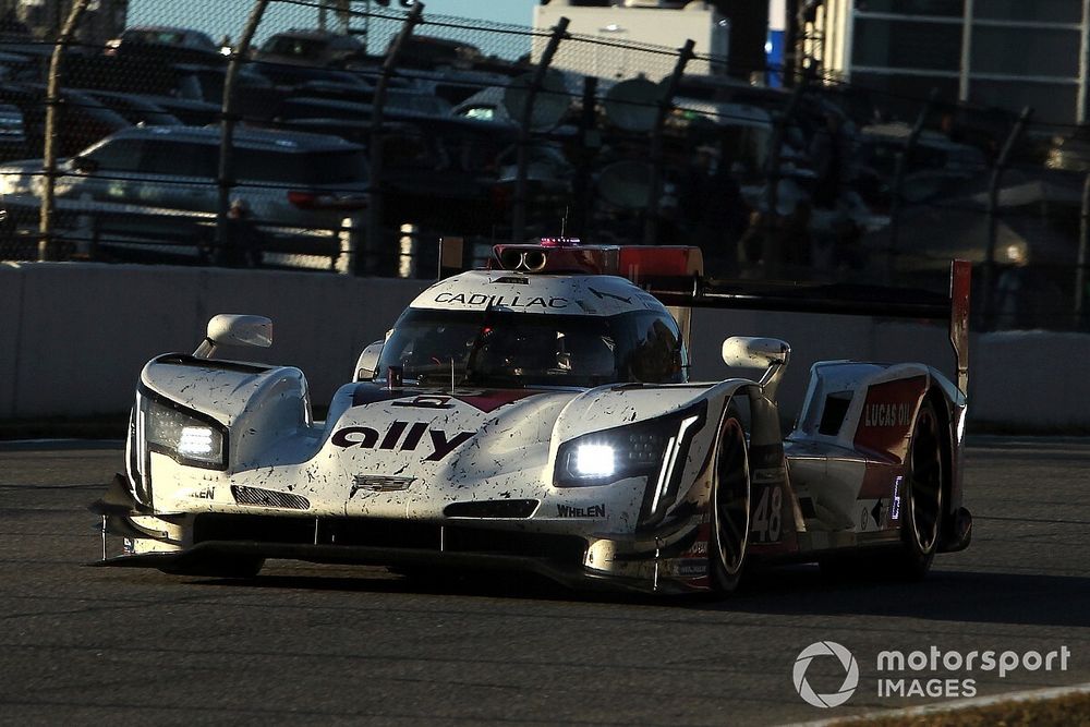 IMSA | AXR cala il poker Rockenfeller-Johnson-Kobayashi-Lopez