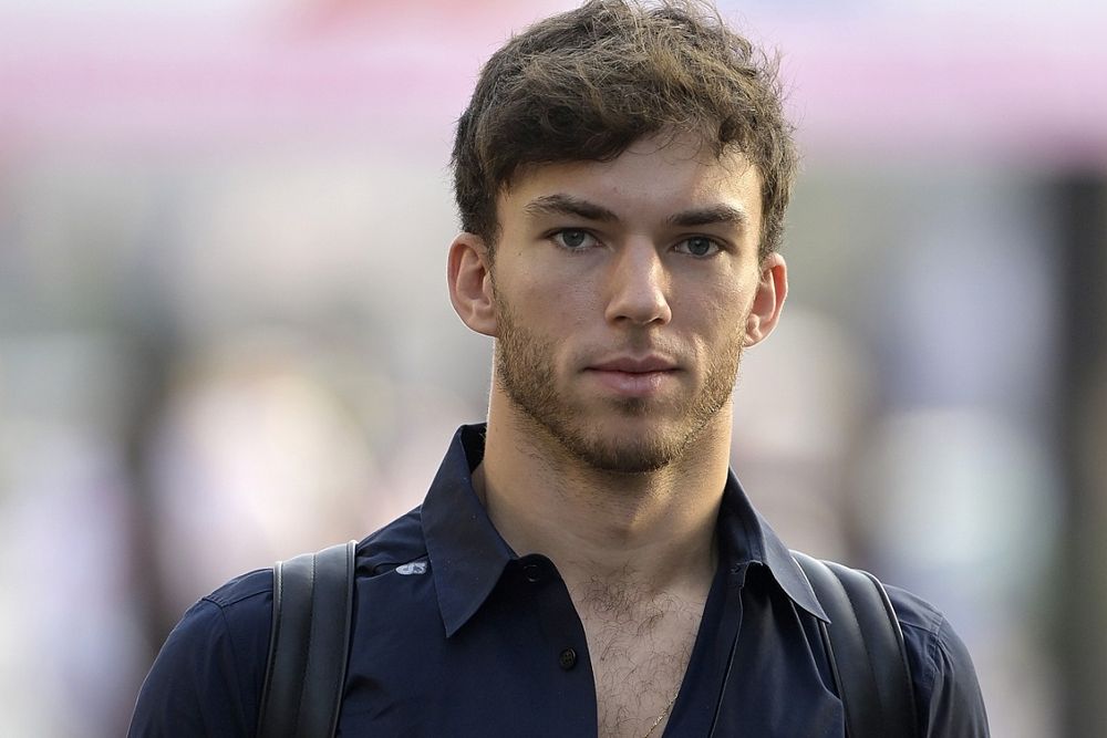 Gasly, Verstappen ve Hamilton'ın son yarışta da aynı yaklaşımı sürdürmeleri gerektiğini düşünüyor