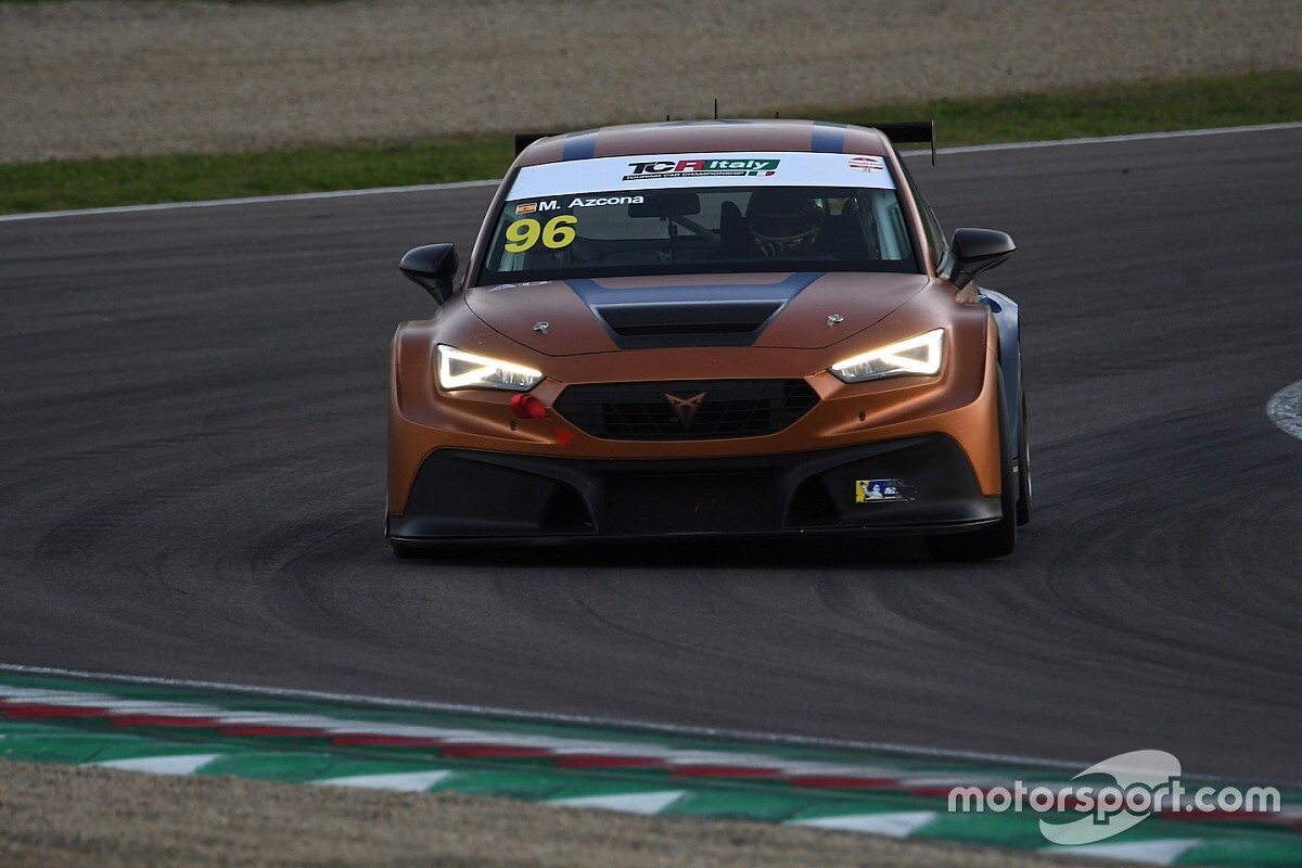 TCR Italy: rimonta e dominio di Azcona in Gara 1 a Imola