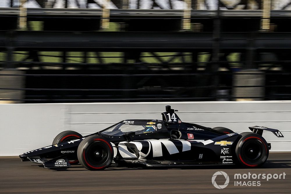 Bourdais ze średnią 361 km/h