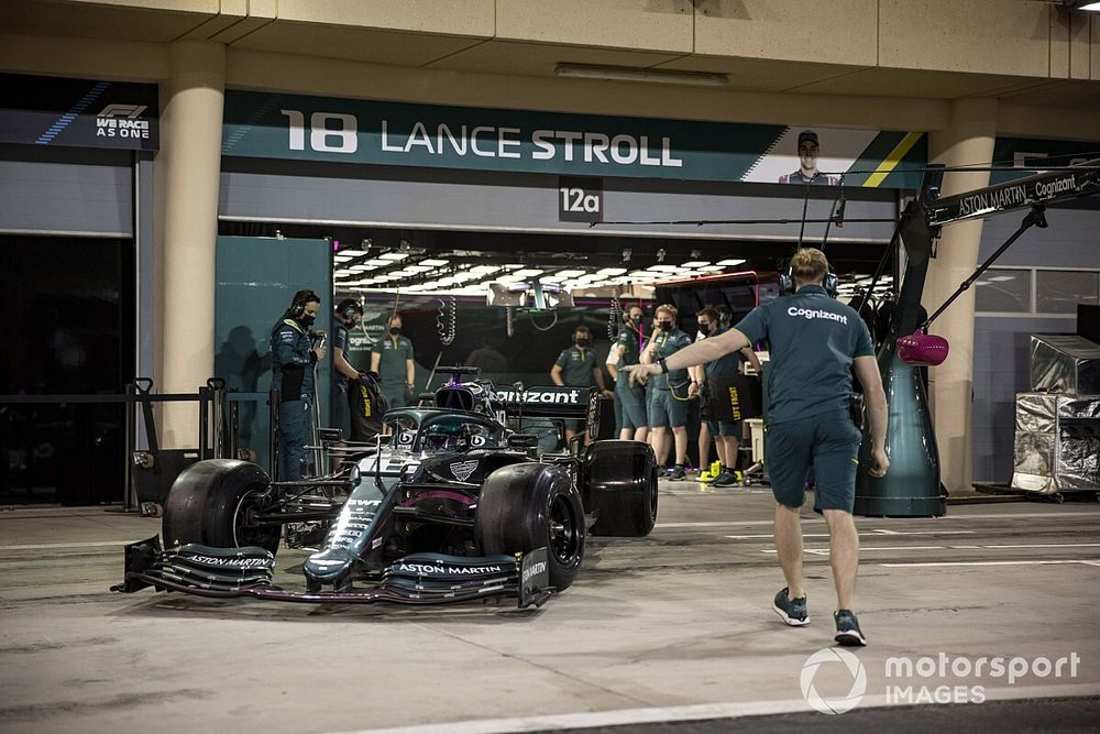 Stroll: "Mercedes güç ünitesi, geçen senekiyle aynı hissettiriyor"