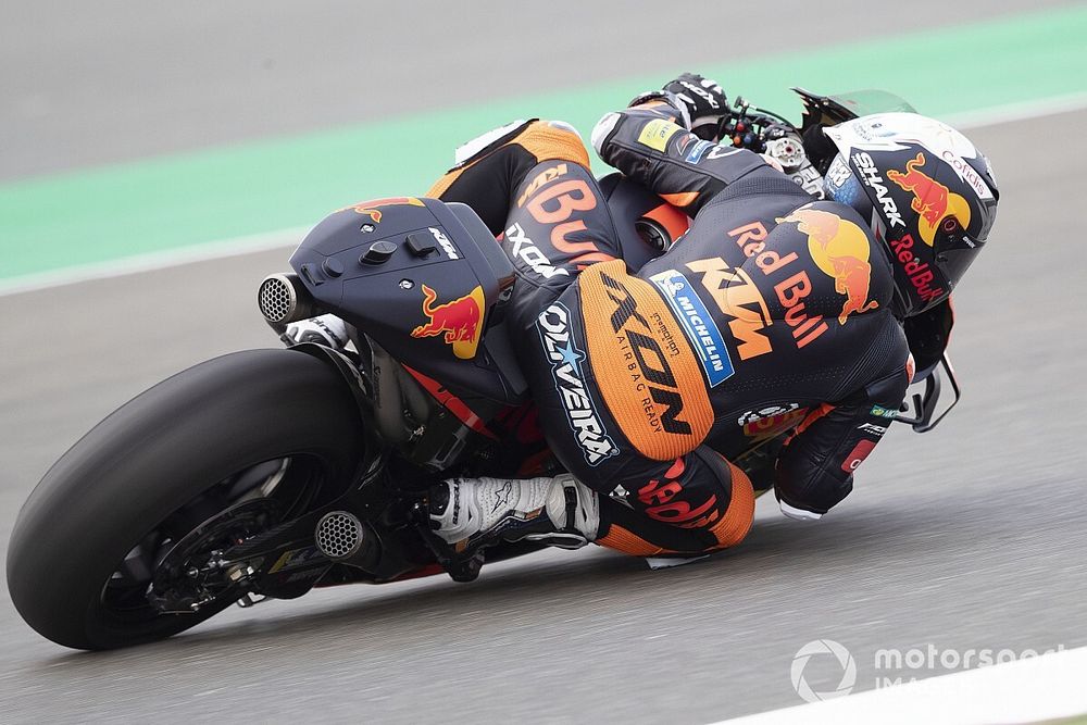 KTM、カタールテストで“壁”にぶつかる。昨年3勝を記録し今季は優遇措置を喪失