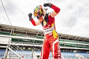 Diego Ramos conquista o título da Copa Shell HB20 com segundo lugar em Interlagos