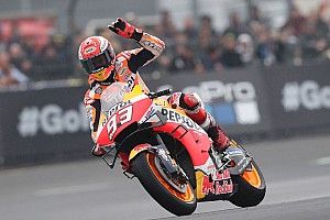 Marquez domina anche a Le Mans, sul podio le Ducati di Dovi e Petrucci