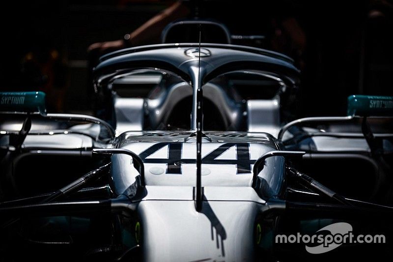 La ventaja de Mercedes tras un cambio "estúpido" indigna a sus rivales