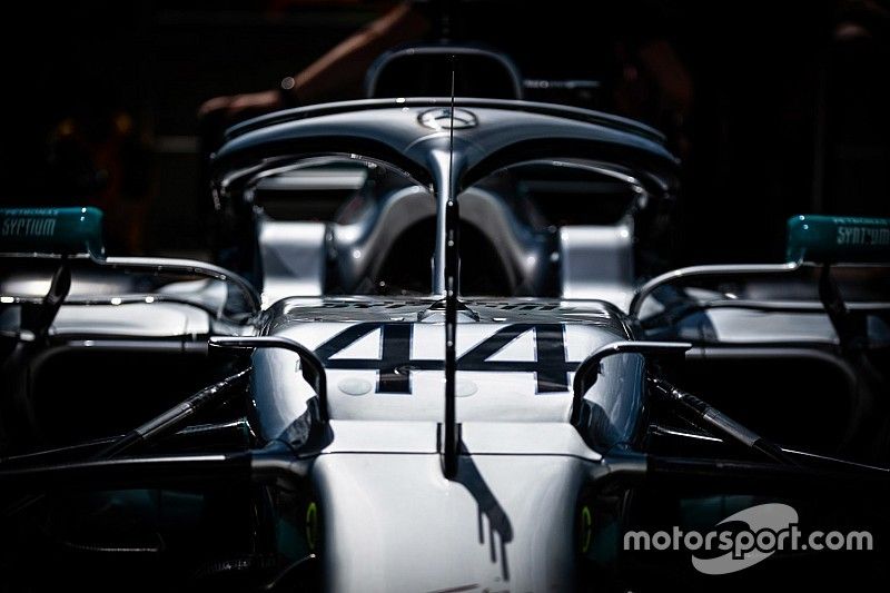 Detalle delantero Mercedes AMG F1 W10