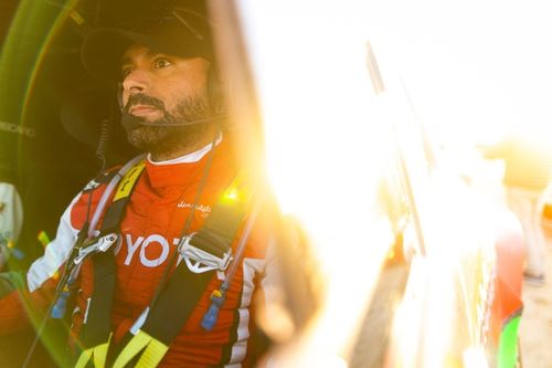 Conheça Yazeed Al Rajhi, bilionário que conquistou o Rally Dakar 2025